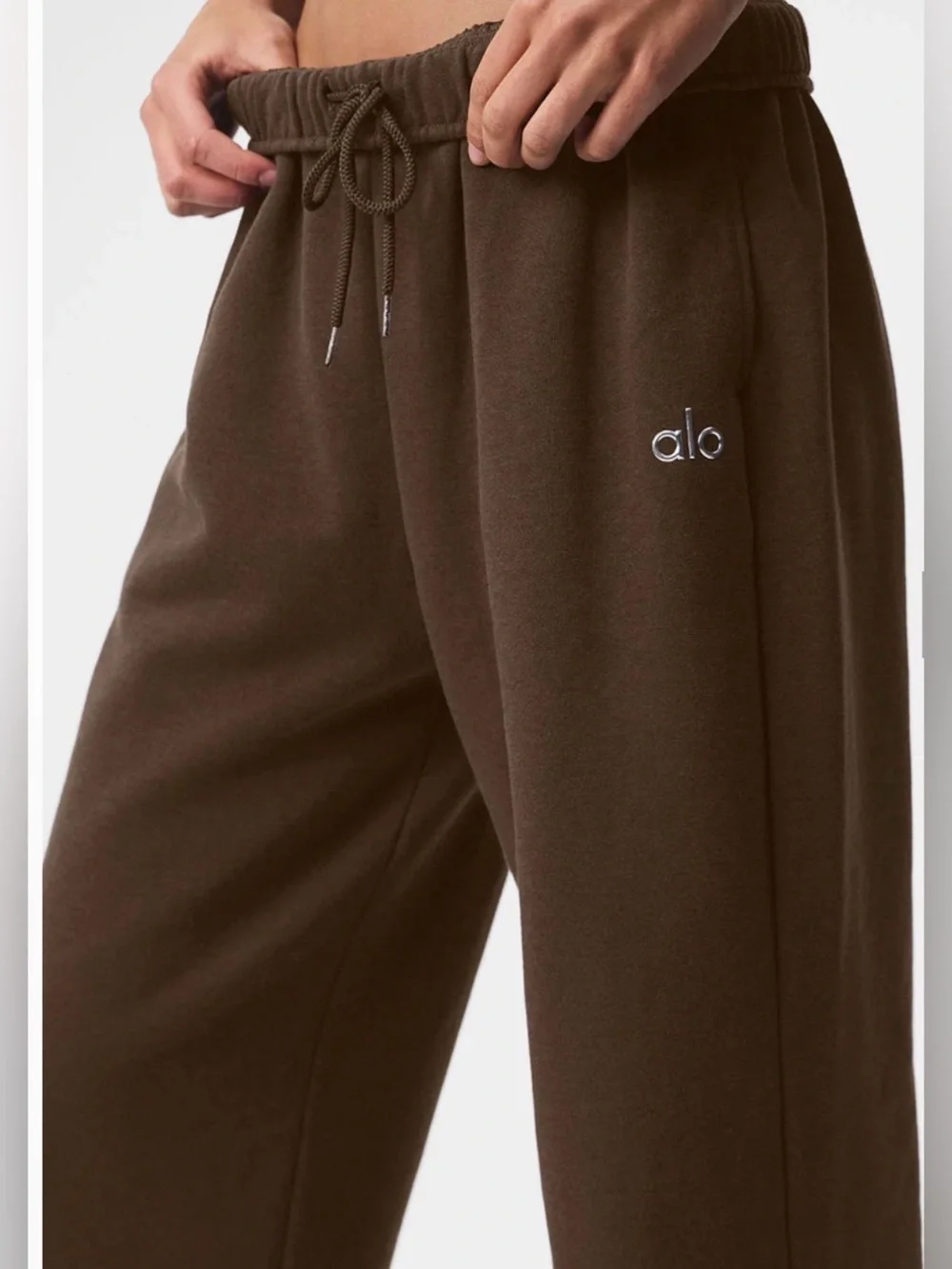 ALO accolade straight leg sweatpants color espresso
